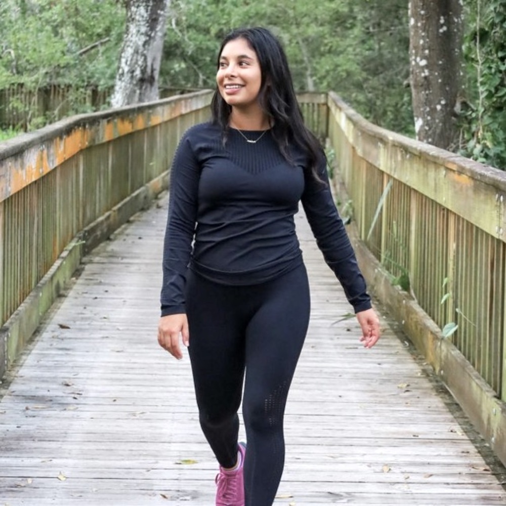 Fabletics Sync Seamless Long Sleeve Top black size L NWOT